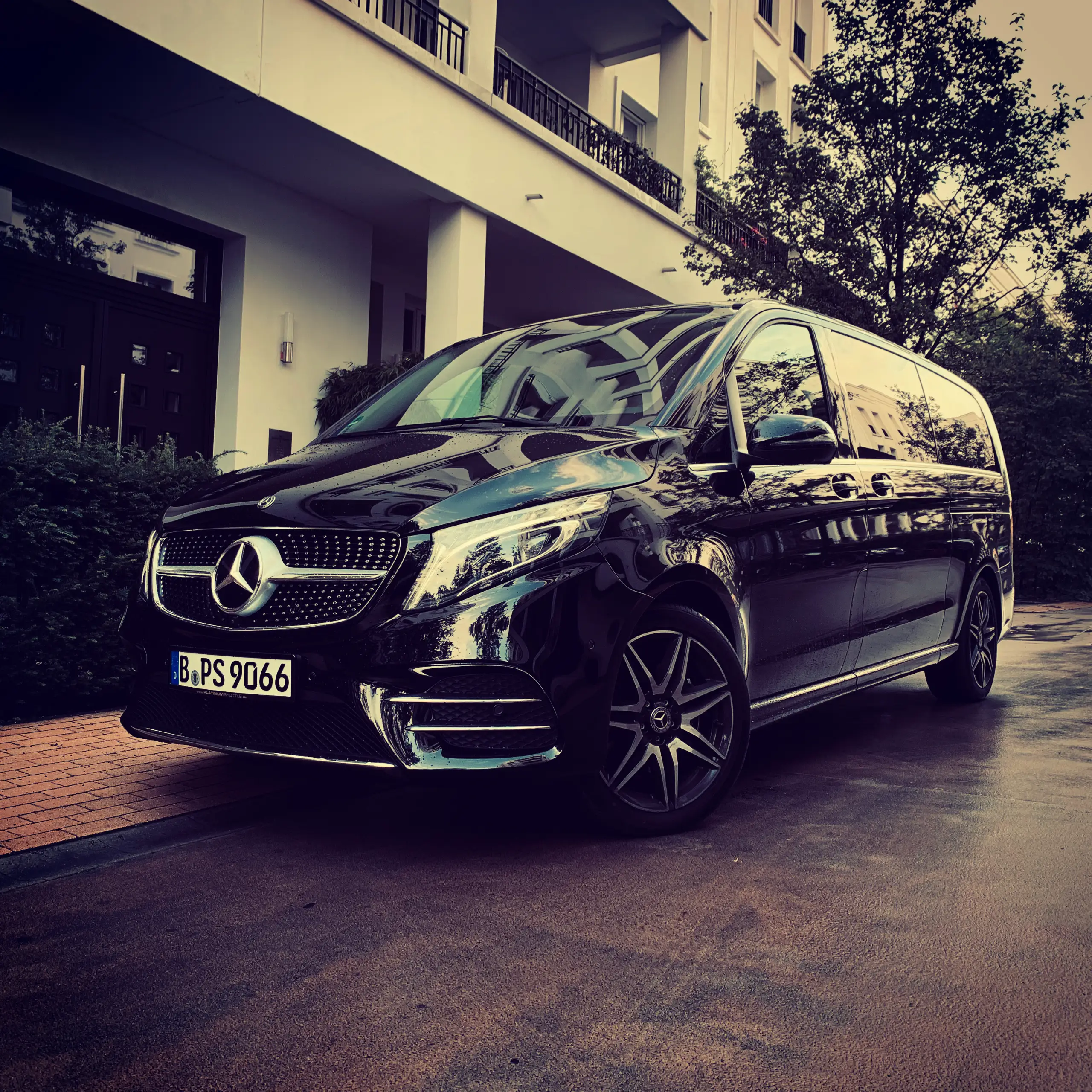 Mercedes-Benz V-Klasse mit Chauffeur in Berlin